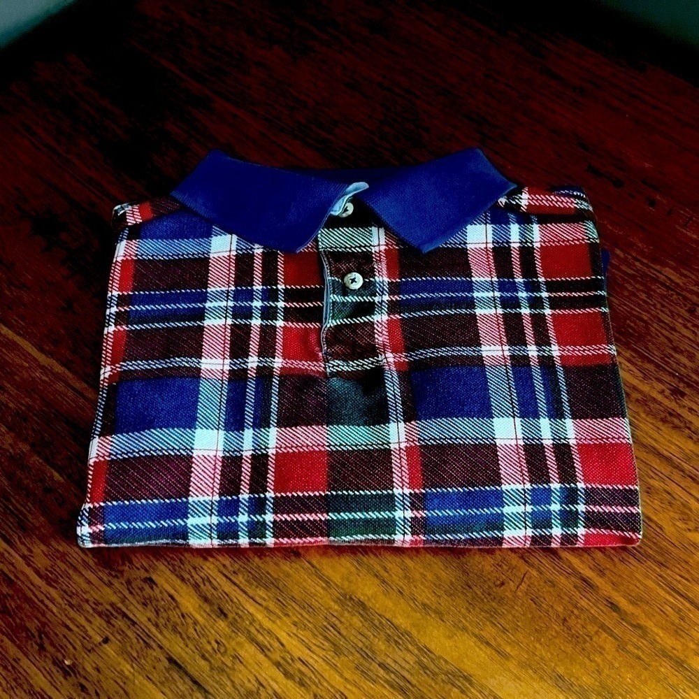 Dockers polo shirt size Medium in Men’s.